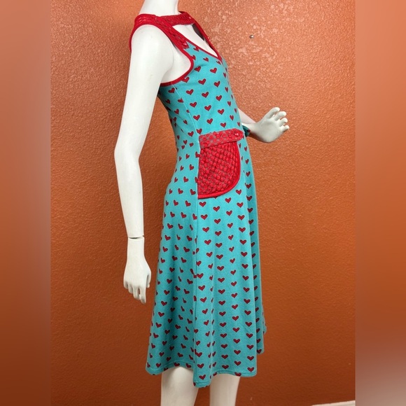 Voodoo Vixen Heart Patterned Dress with Red Accents Size Small.  E73 - Picture 13 of 17